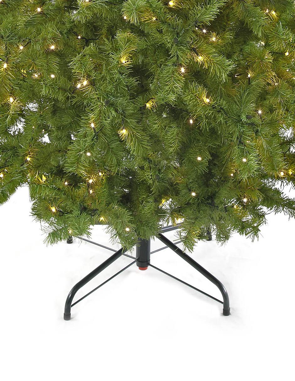 Árbol de Navidad Canadiense con luces 4