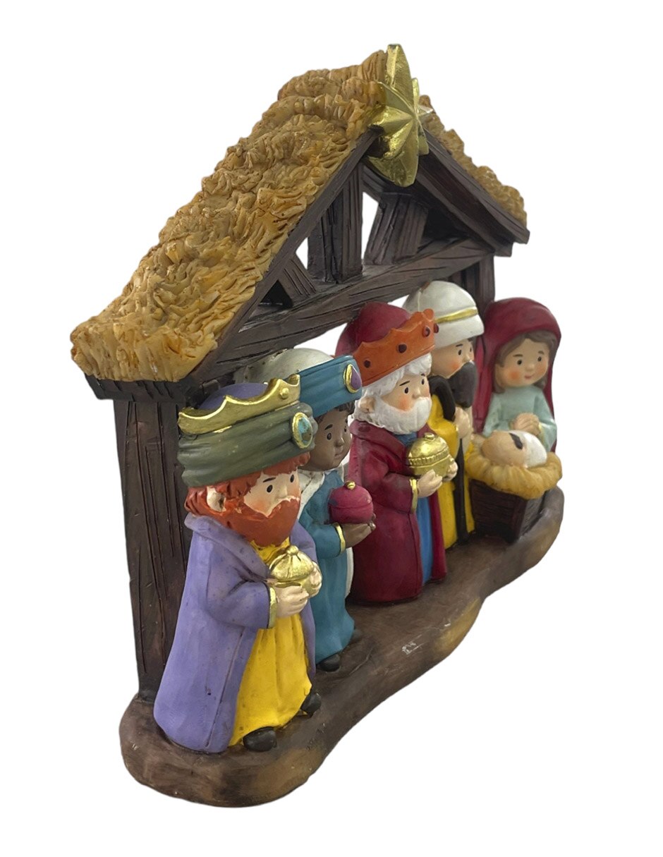 Nacimiento navideño de poliresina 4