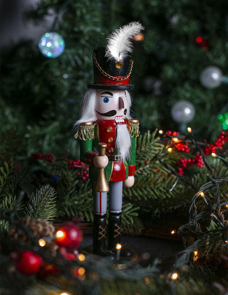 Figura decorativa de cascanueces de madera 2
