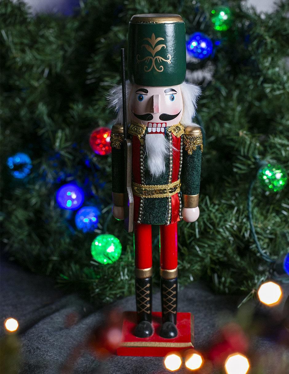 Figura decorativa de cascanueces de madera 2