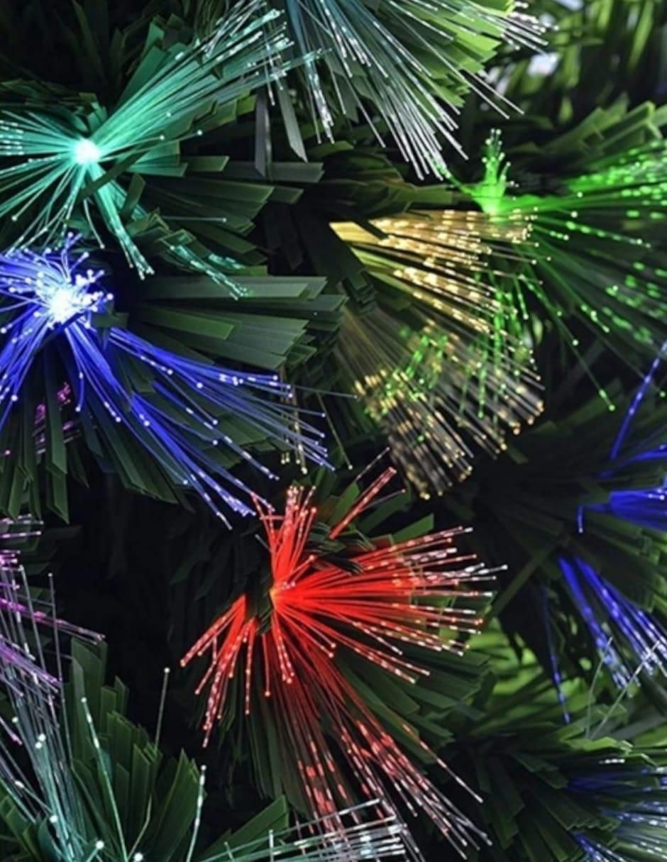 Árbol de navidad Ultrabrillante de plástico con 240 luces 4