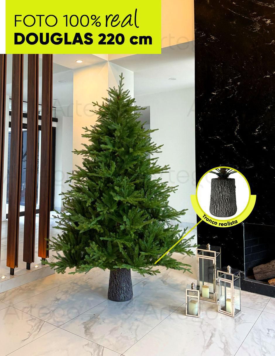 Árbol de navidad Vista natural tronco realista 2